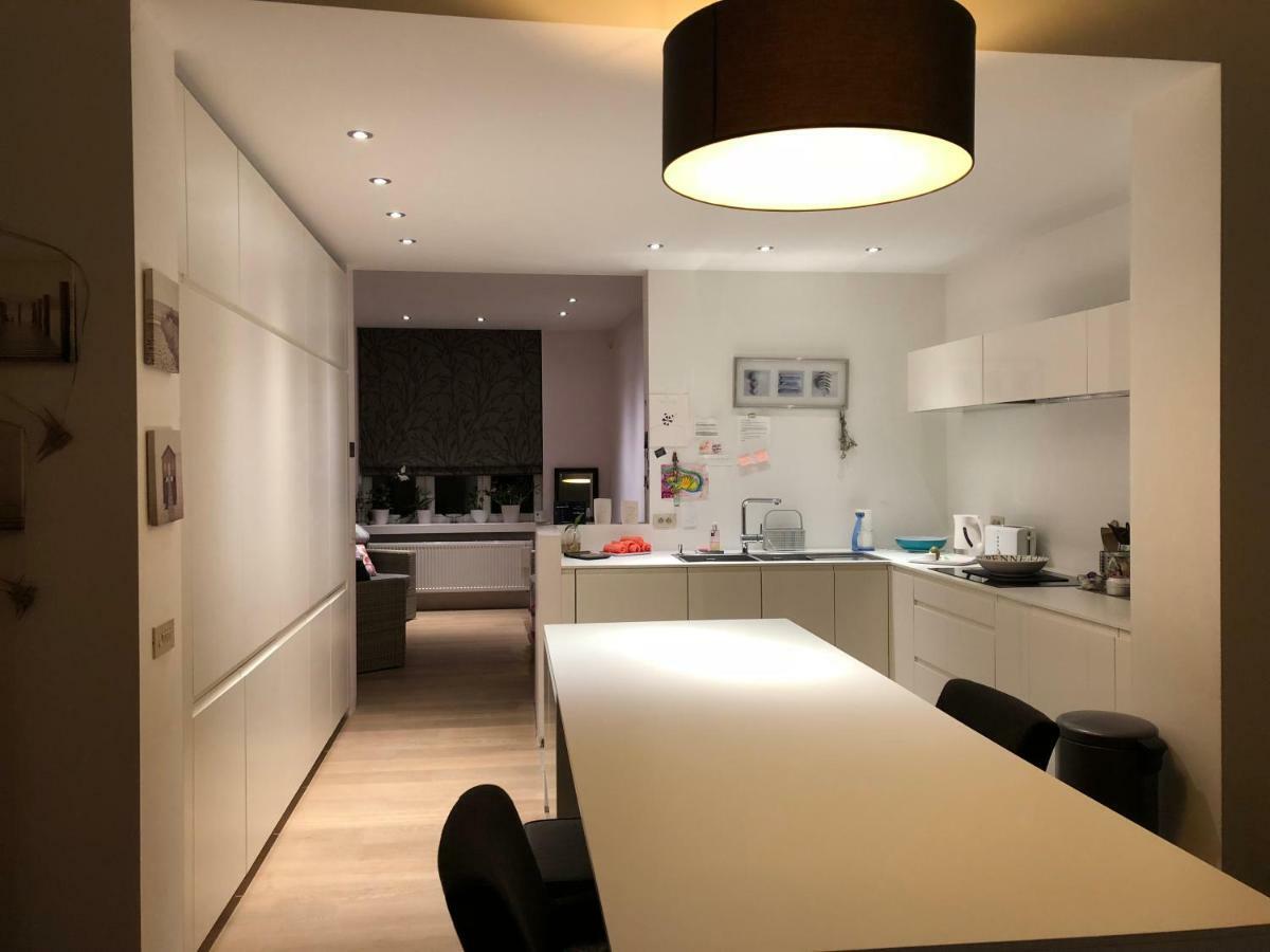 Home Bruges Cosy Comfort Modern Couple Privacy Walking Distance City Center Kitchen Terrace Garden ภายนอก รูปภาพ
