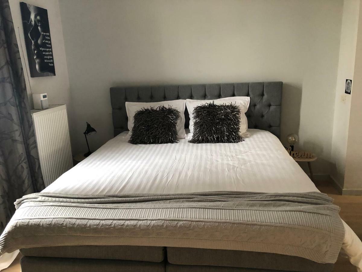 Home Bruges Cosy Comfort Modern Couple Privacy Walking Distance City Center Kitchen Terrace Garden ภายนอก รูปภาพ